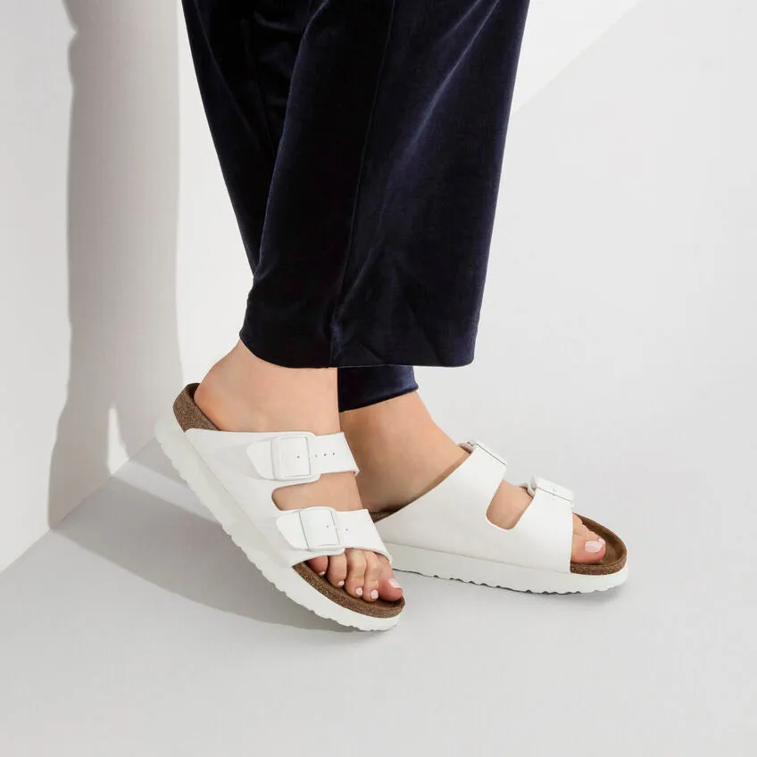 BIRKENSTOCK ARIZONA VEGAN NARROW FIT IN WHITE