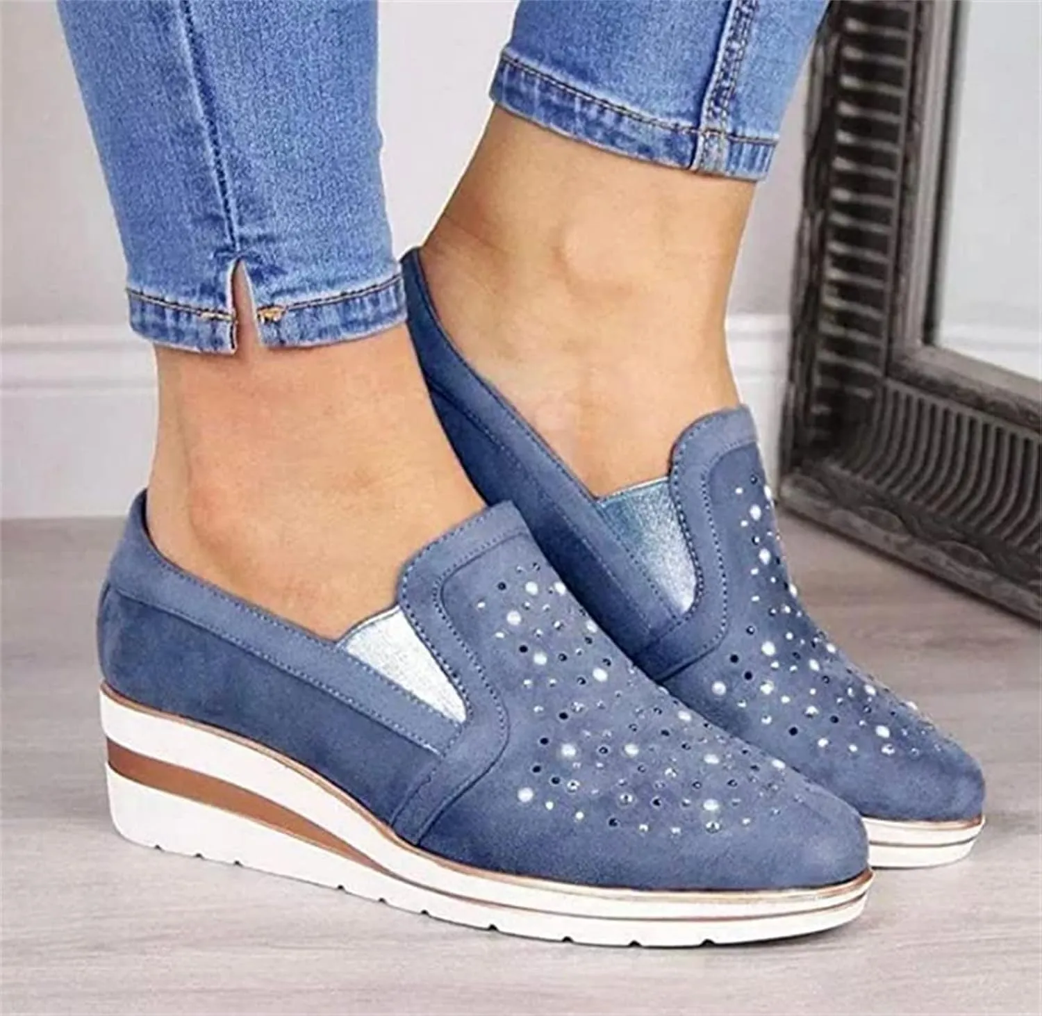 Ladmiple Shoes For Women Sneakers Trendy Slip On Walking Shoes Non Slip Lightweight Fashion Lace Up Platform Loafers